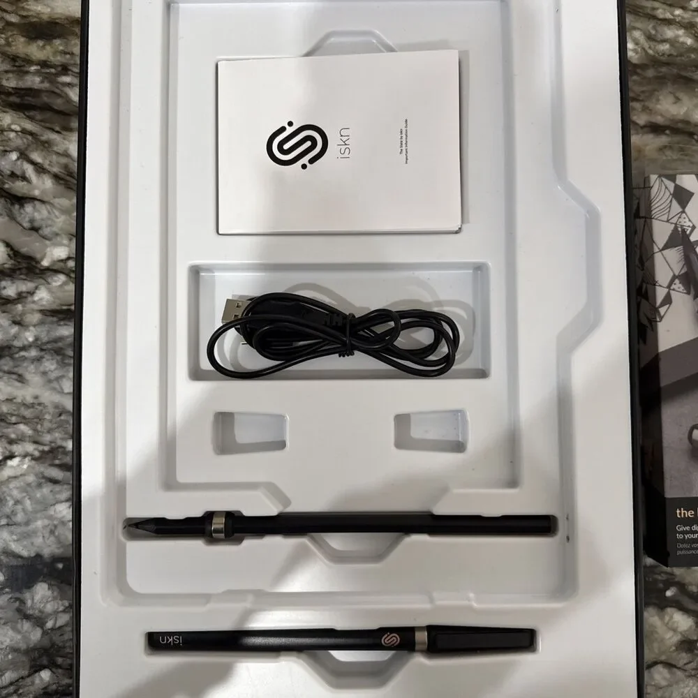Iskn The Slate Bundle W/Case & The Ring